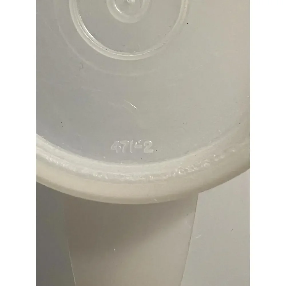 Tupperware Vintage Cereal Keeper‎ Container 471-2 Made in USA